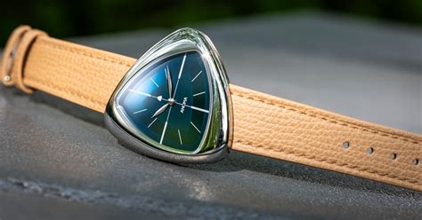 hodinkee anoma watch.